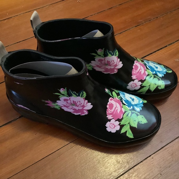 Journee Collection Shoes - Journee Rainer Floral Short Rain and Gardening Boots